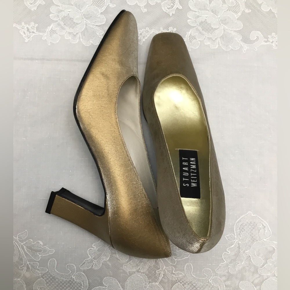 Stuart Weitzman - Picture 13 of 15